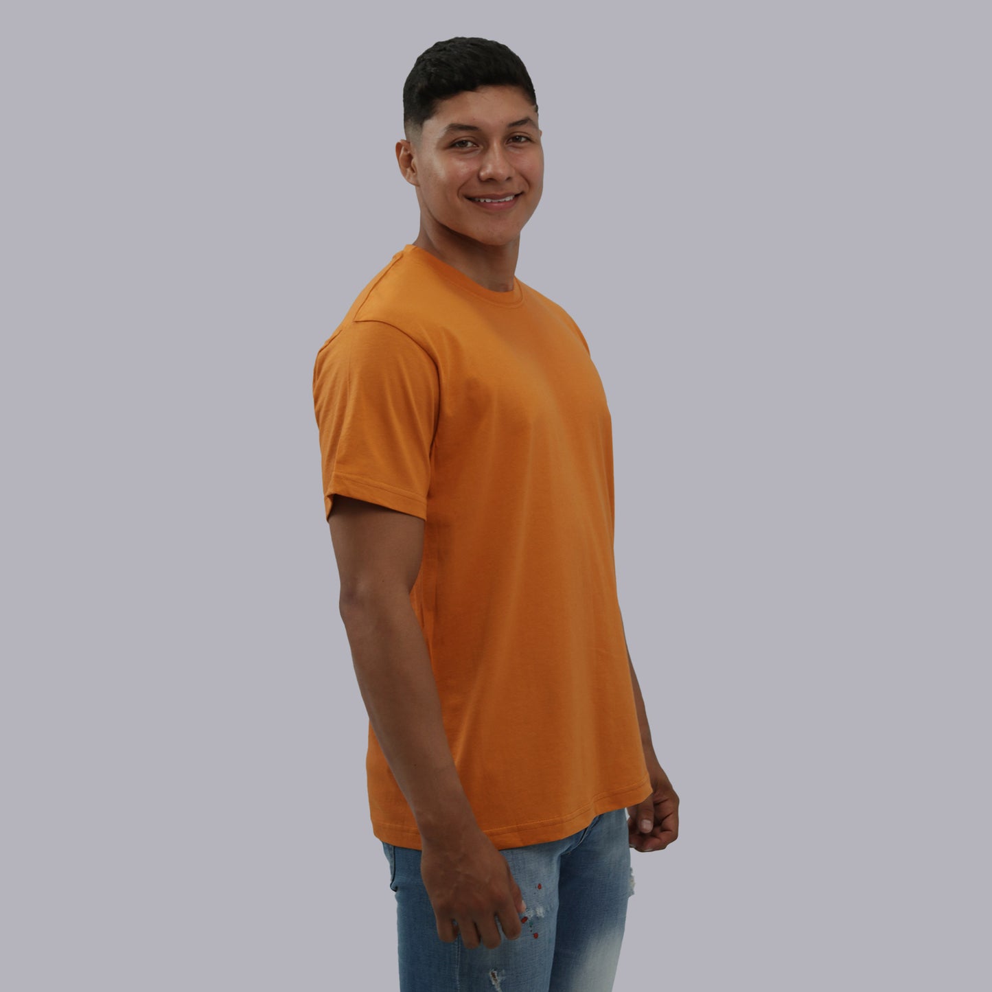 CAMISETA BASICA PREMIUM / CARAMELO