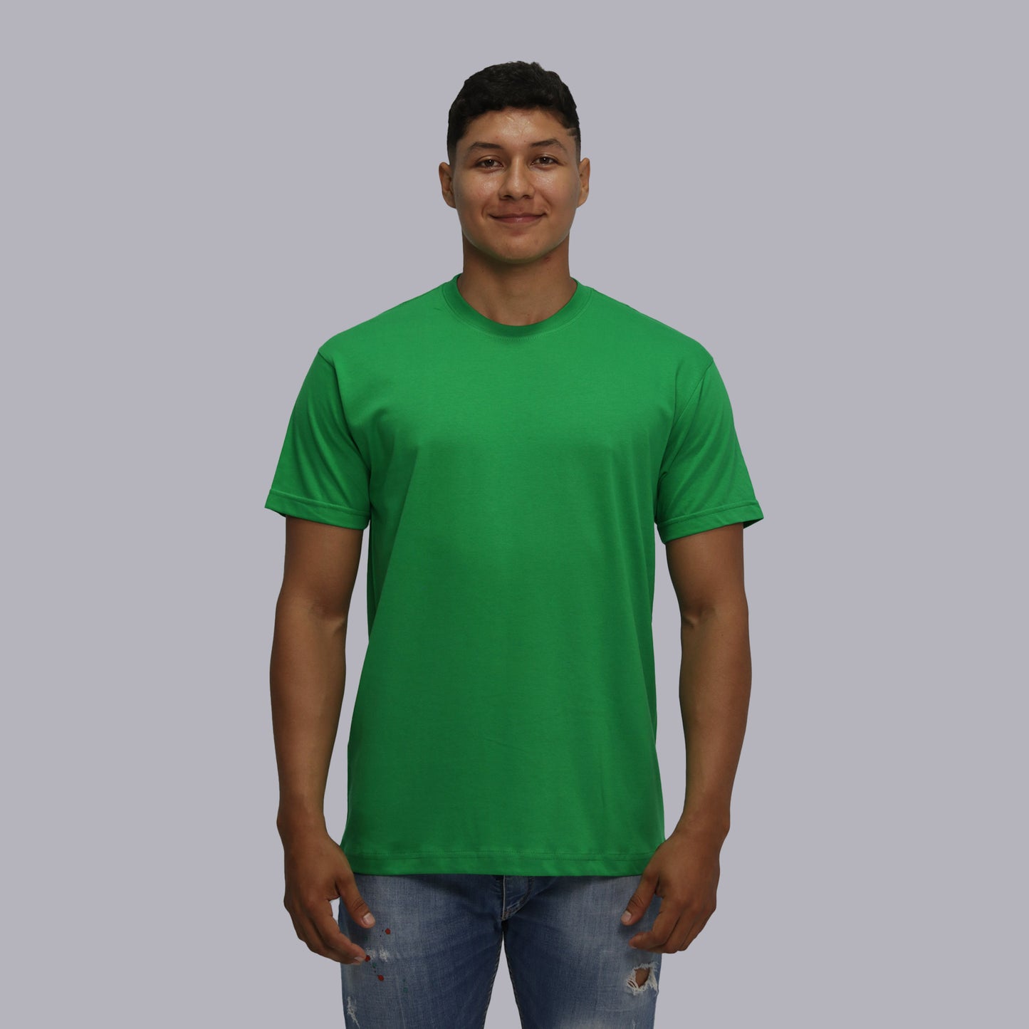 CAMISETA BASICA PREMIUM / VERDE CALI
