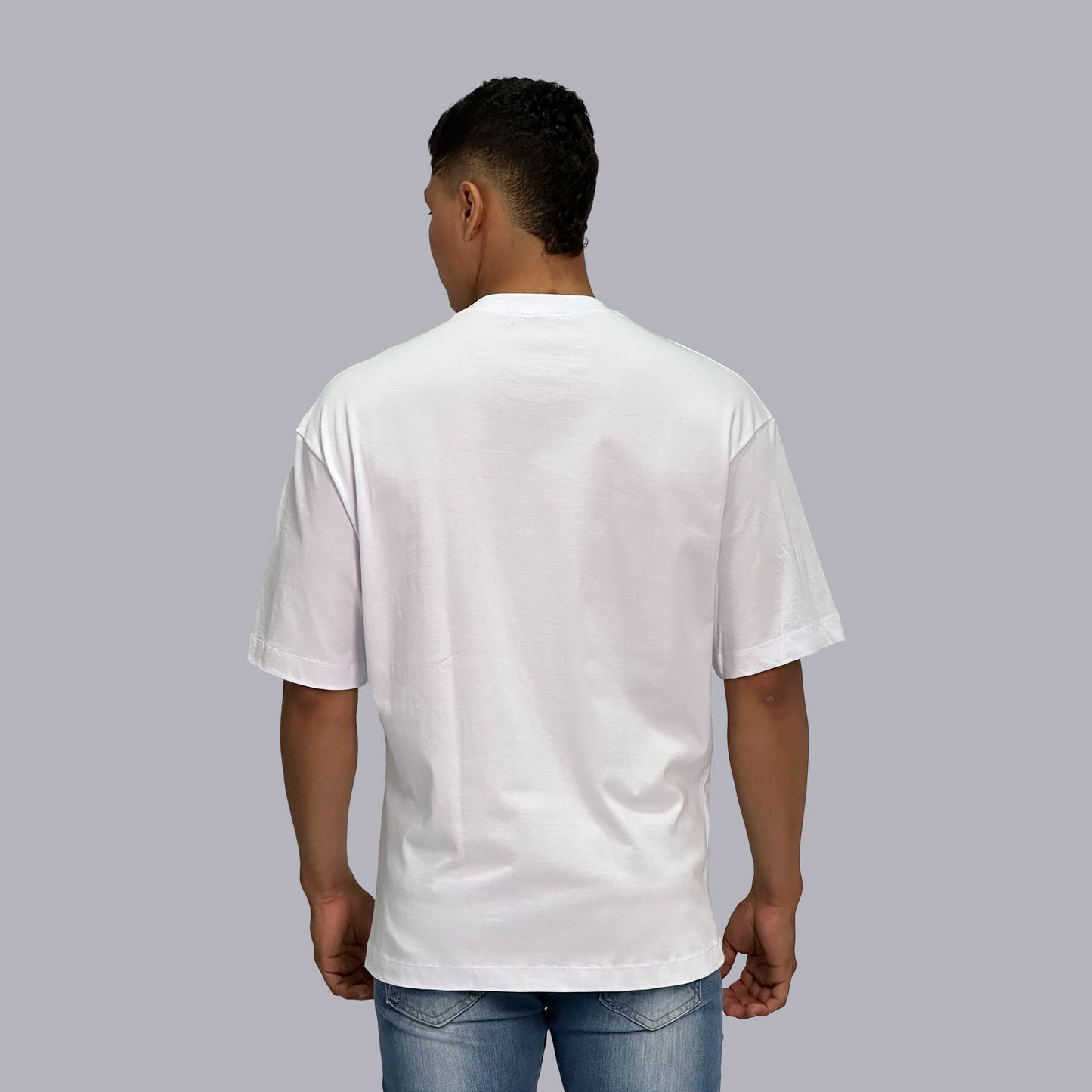 CAMISETA OVERSIZE PREMIUM / BLANCO