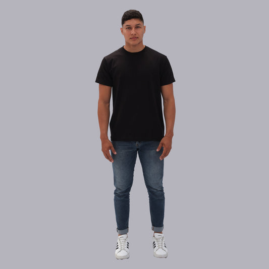 CAMISETA BASICA PREMIUM / NEGRO