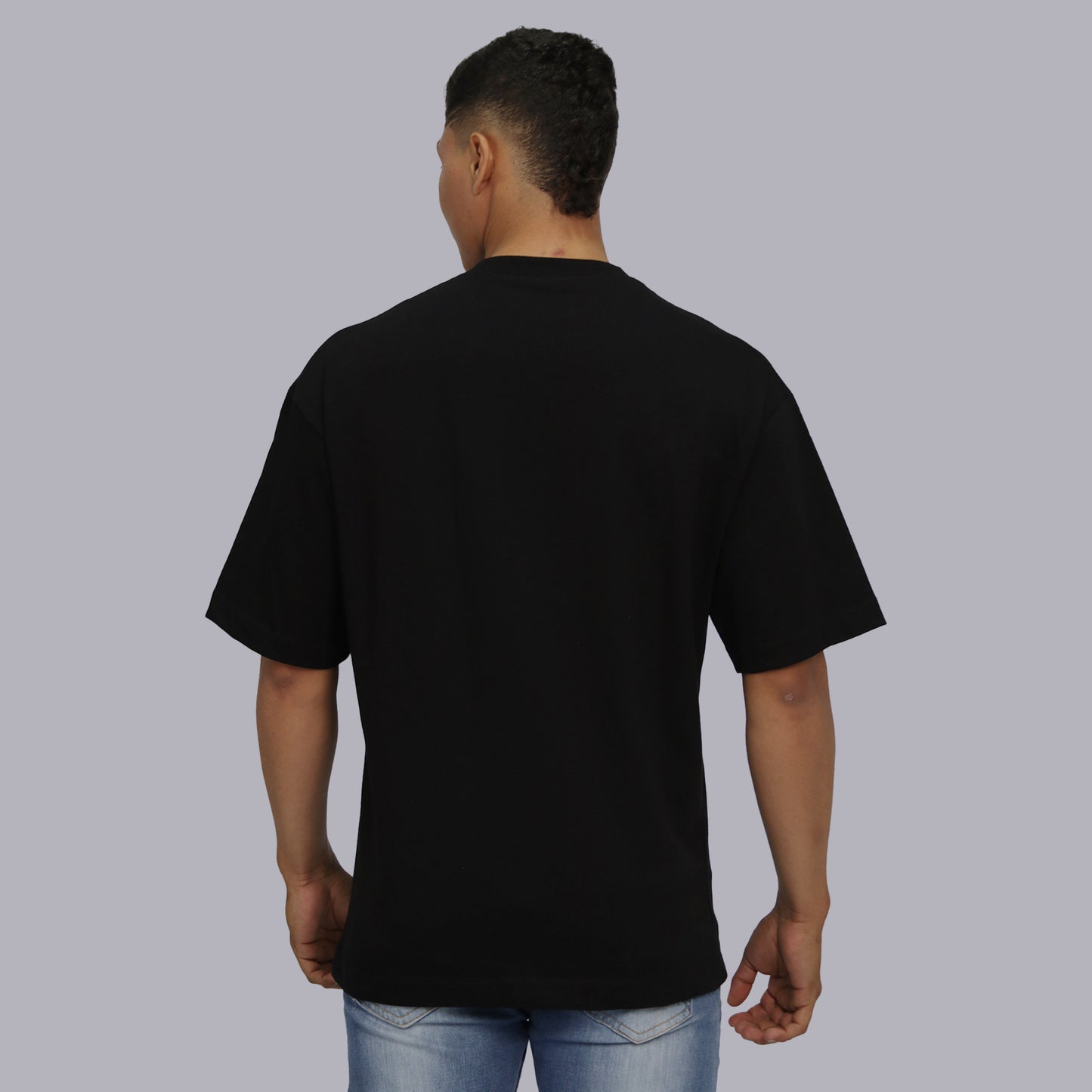 CAMISETA OVERSIZE PREMIUM / NEGRO