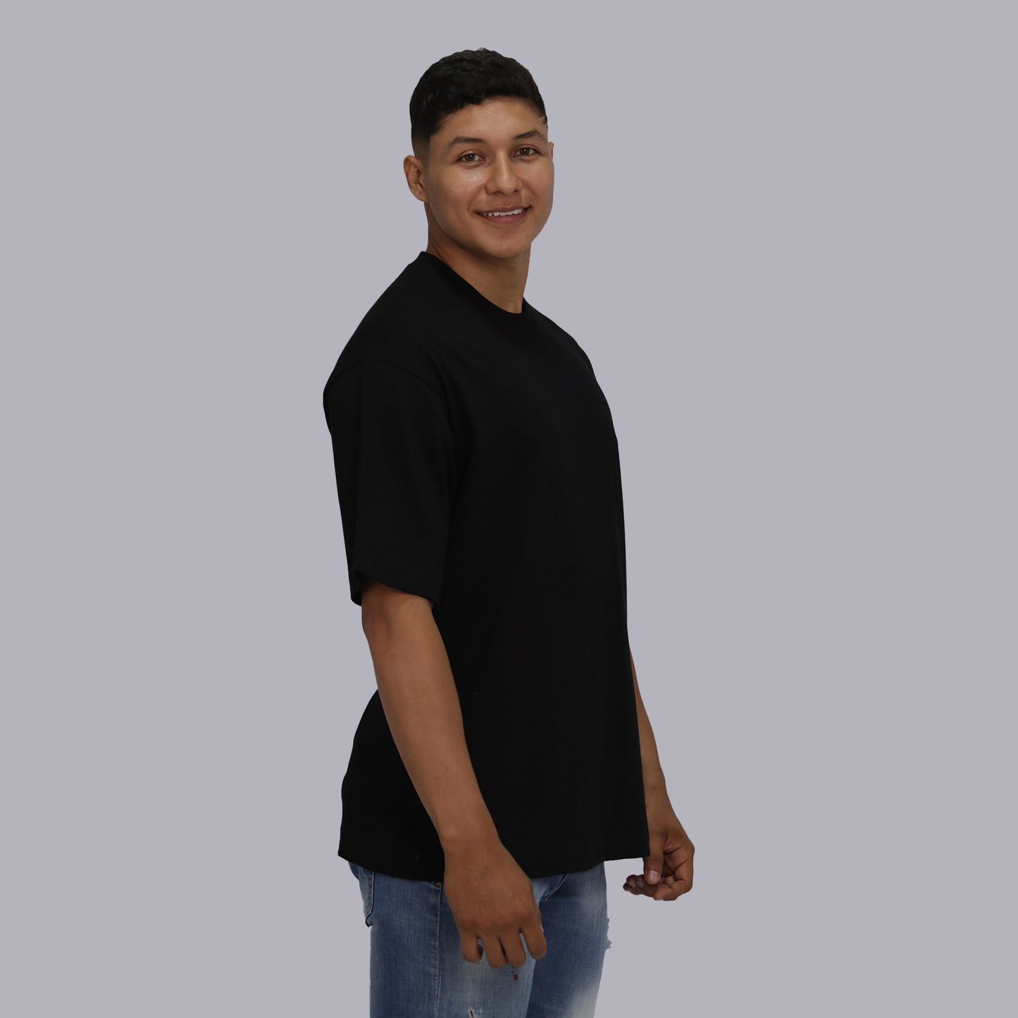 CAMISETA OVERSIZE PREMIUM / NEGRO